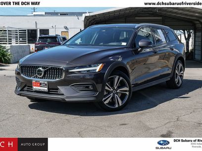 Used 2025 Volvo V60 B5 Cross Country Plus