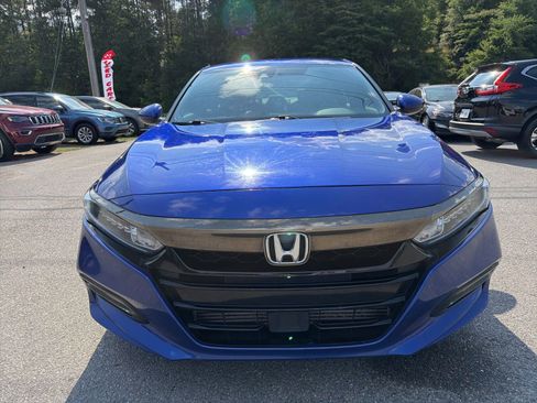 Used 2020 Honda Accord Sport image 2