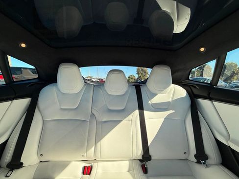 Used 2020 Tesla Model S AWD image 19