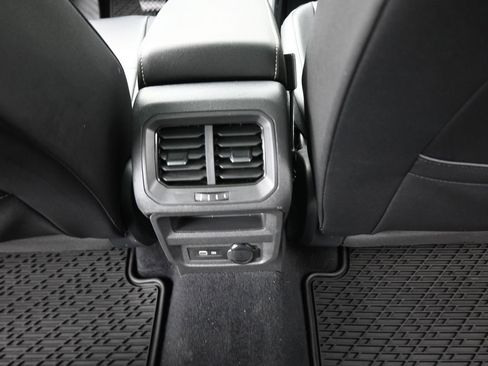 Used 2021 Volkswagen Tiguan SEL image 25