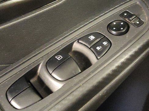 Used 2025 Nissan Versa S w/ S Plus Package FWD image 27