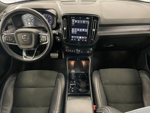 Used 2021 Volvo XC40 T5 R-Design w/ Advanced Package image 15