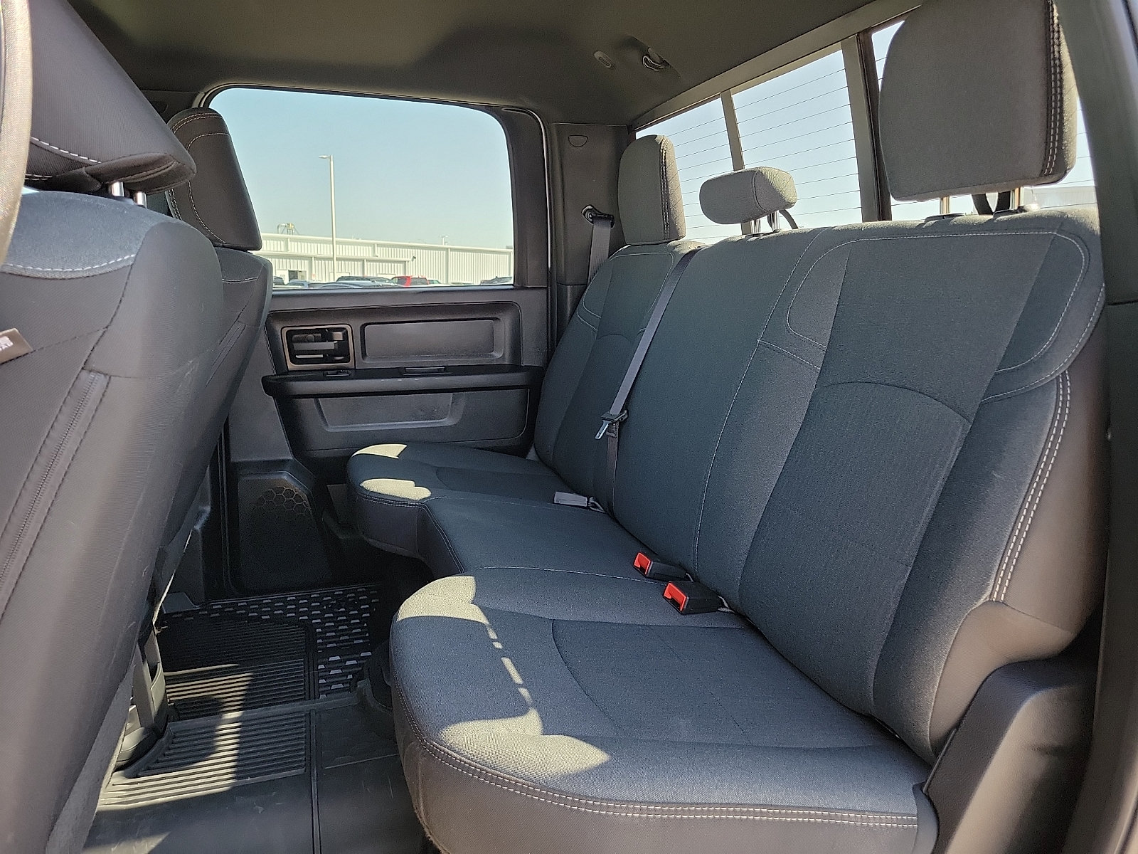Used 2024 RAM 3500 Tradesman w/ Chrome Appearance Group AWD/4WD image 8