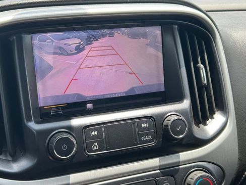 Used 2020 GMC Canyon SLE w/ Elevation Edition RWD image 32
