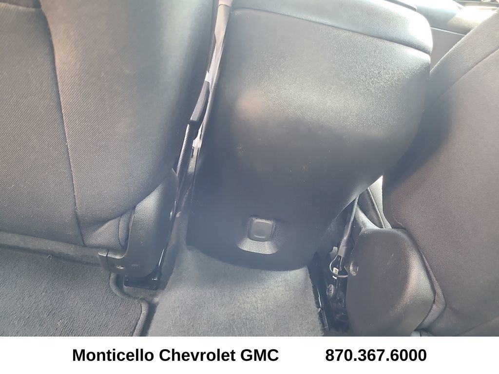 Used 2024 Chevrolet Malibu LS FWD image 25