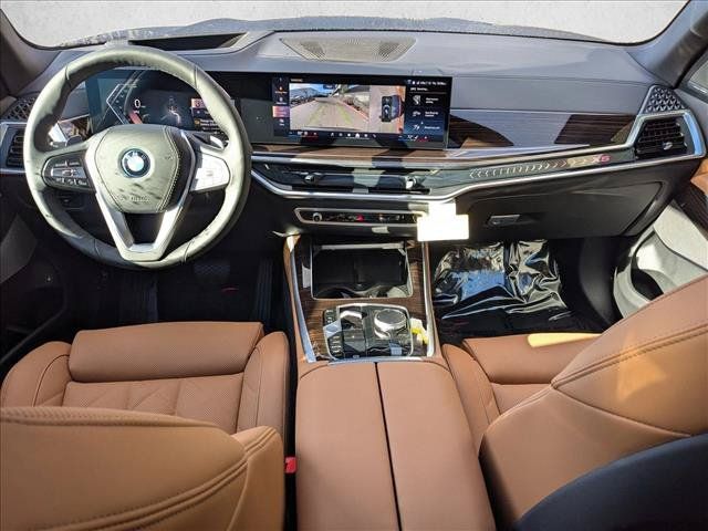 Used 2026 BMW X5 xDrive50e w/ Premium Package AWD/4WD image 16