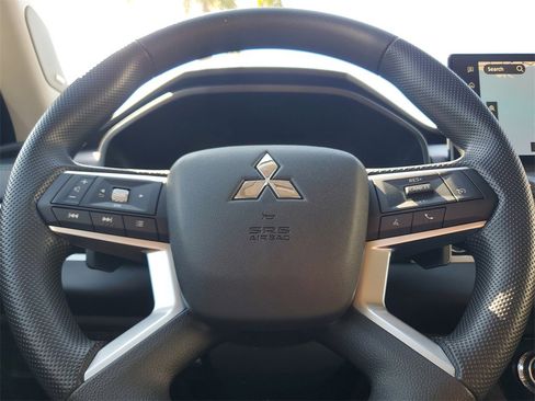 New 2026 Mitsubishi Outlander ES image 22