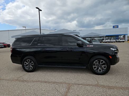 Used 2023 Chevrolet Suburban Z71 AWD/4WD image 9