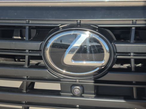 Used 2024 Lexus GX 550 w/ Accessory Package (2T) image 14