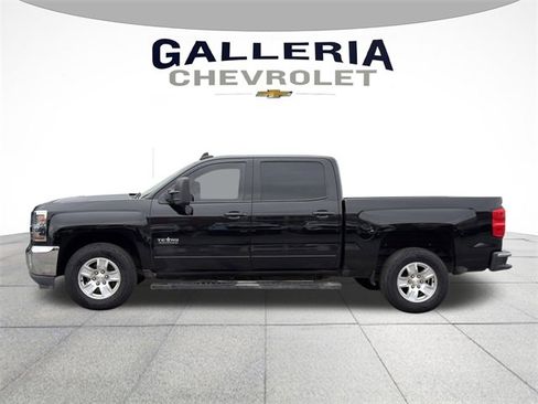 Used 2018 Chevrolet Silverado 1500 LT w/ Texas Edition image 4