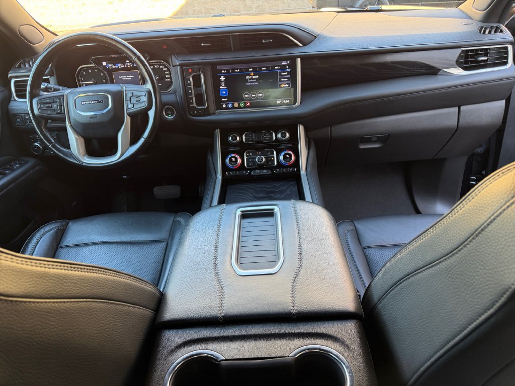 Used 2021 GMC Yukon Denali w/ LPO, Illumination Package AWD/4WD image 15