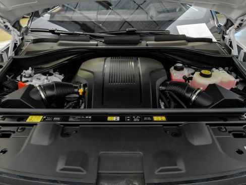 Used 2025 Land Rover Range Rover Long Wheelbase Autobiography AWD/4WD image 61
