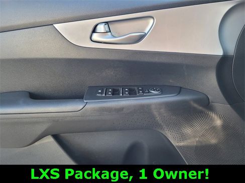 Used 2023 Kia Forte LXS image 19