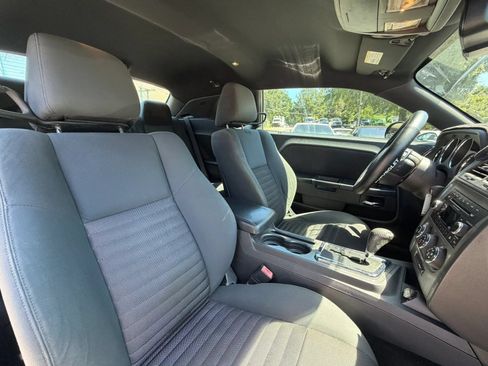 Used 2012 Dodge Challenger R/T RWD image 19