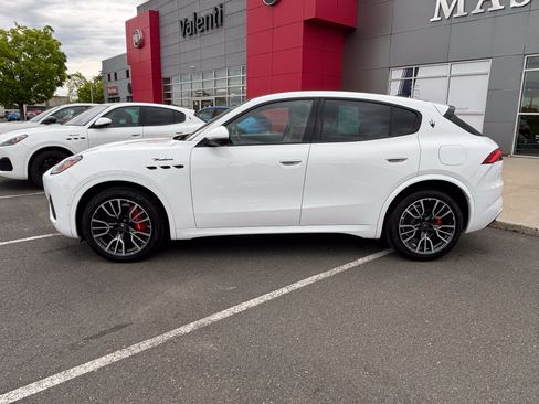 Used 2023 Maserati Grecale Folgore AWD/4WD image 6