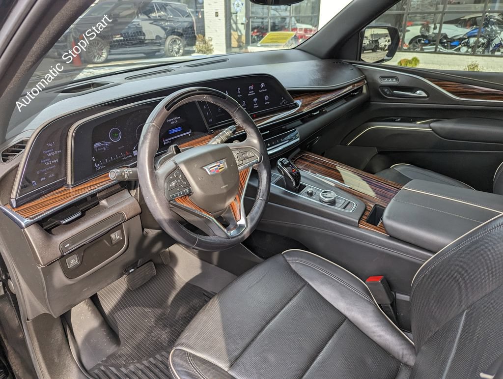Used 2022 Cadillac Escalade Premium Luxury RWD image 15