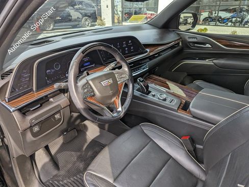 Used 2022 Cadillac Escalade Premium Luxury RWD image 15