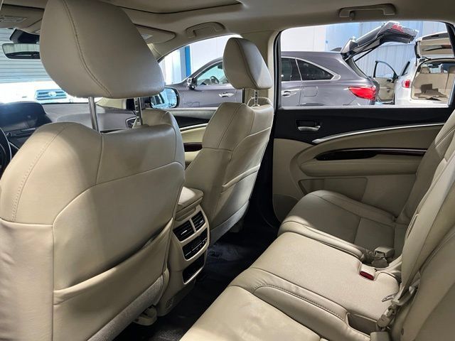 Used 2016 Acura MDX w/ Technology Package AWD/4WD image 18