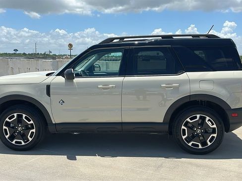 Used 2024 Ford Bronco Sport Outer Banks w/ Tech Package AWD/4WD image 9