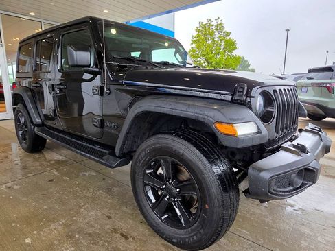 Used 2022 Jeep Wrangler Unlimited Sport AWD/4WD image 14