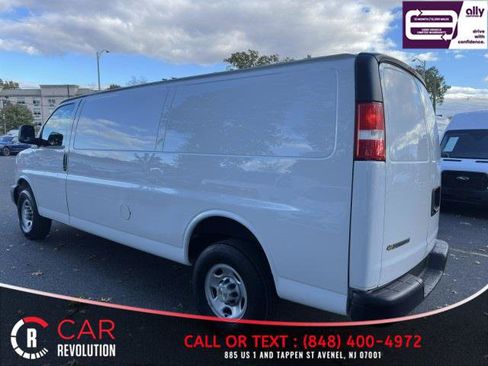 Used 2023 Chevrolet Express 2500 2500 155'' w/ Driver Convenience Package image 5
