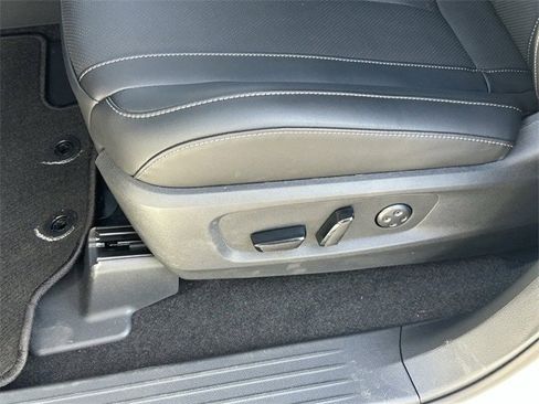 New 2026 INFINITI QX60 Luxe image 23