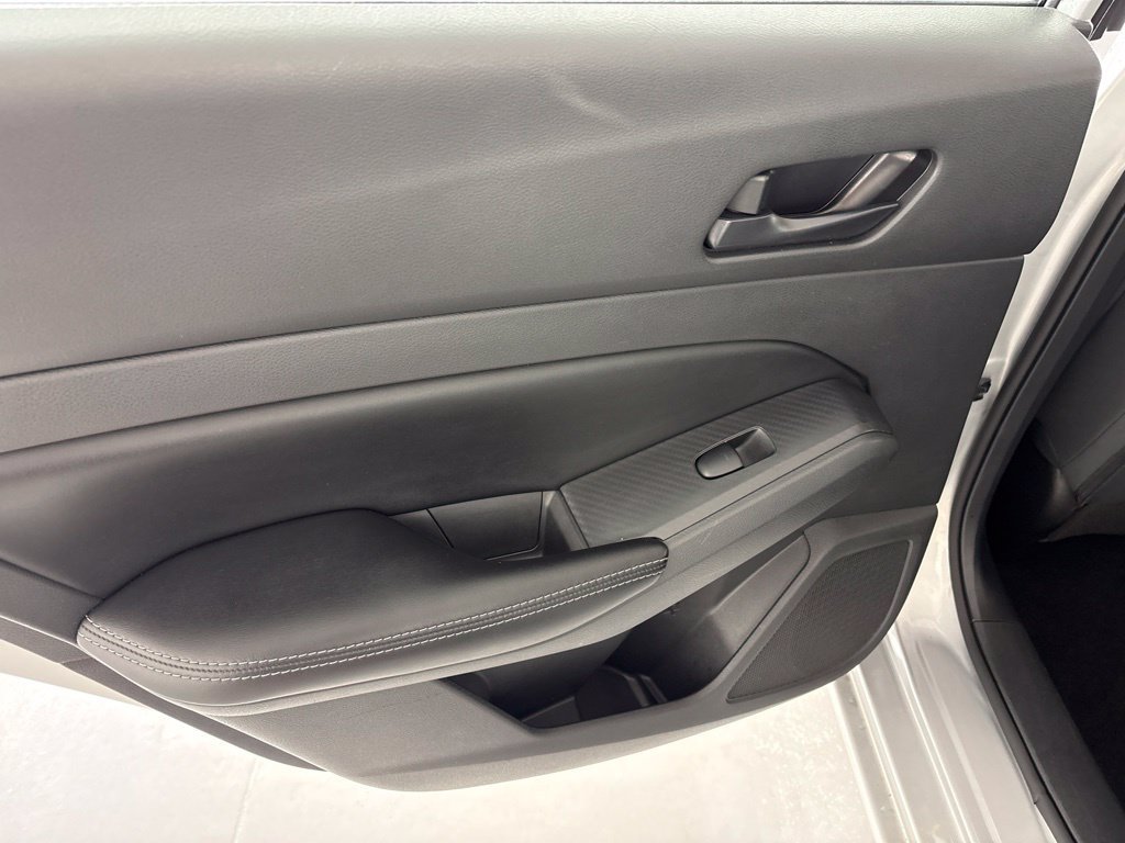 Used 2024 Nissan Altima 2.5 SV FWD image 21