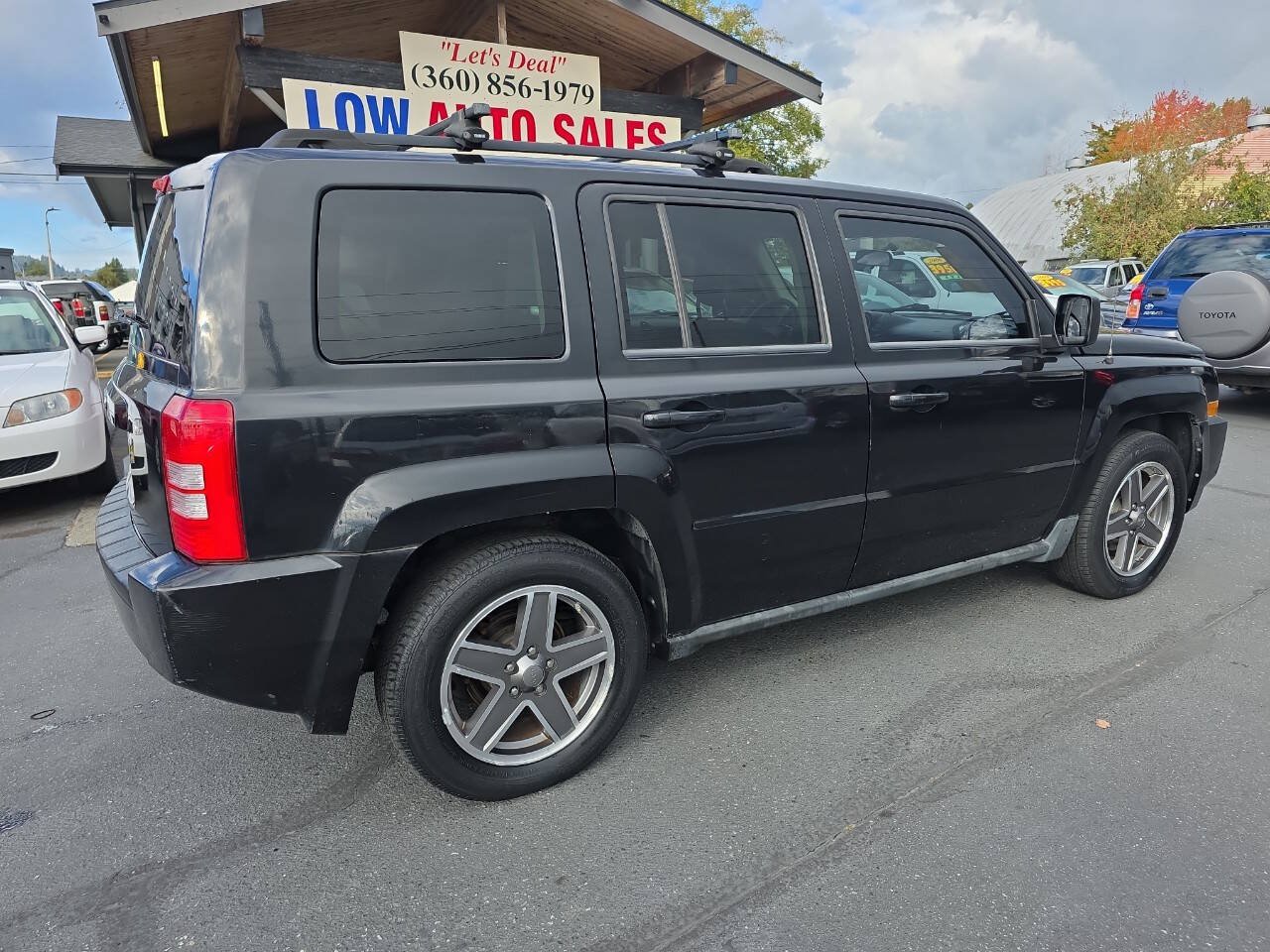 Used 2010 Jeep Patriot Sport AWD/4WD image 4
