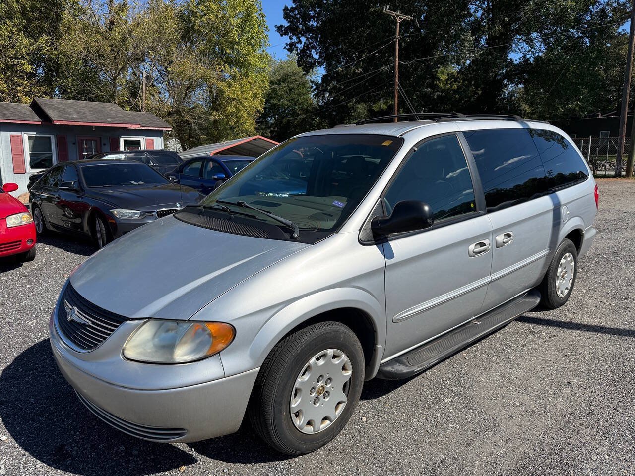 Used 2002 Chrysler Town & Country eL FWD image 3