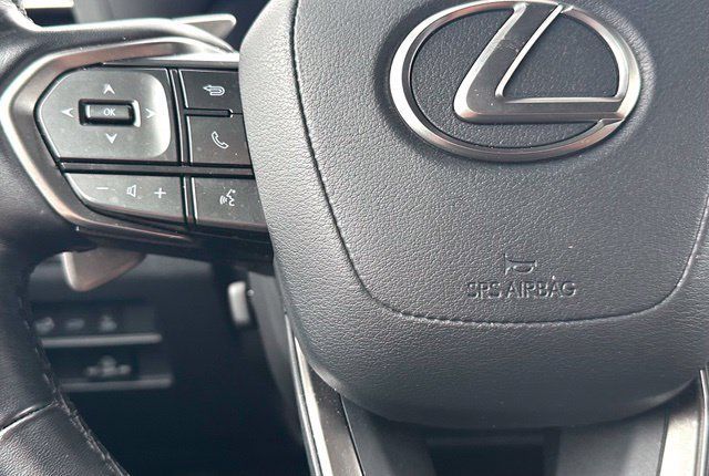 Used 2024 Lexus GX 550 w/ Accessory Package (31) AWD/4WD image 19