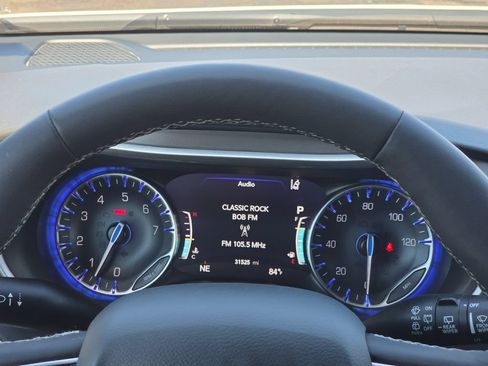 Used 2025 Chrysler Pacifica Select FWD image 20