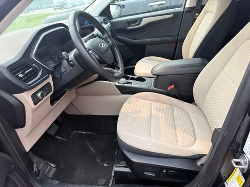 Certified 2022 Ford Escape SE w/ Convenience Package FWD image 4