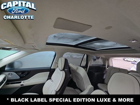 Used 2023 Lincoln Aviator Black Label image 15