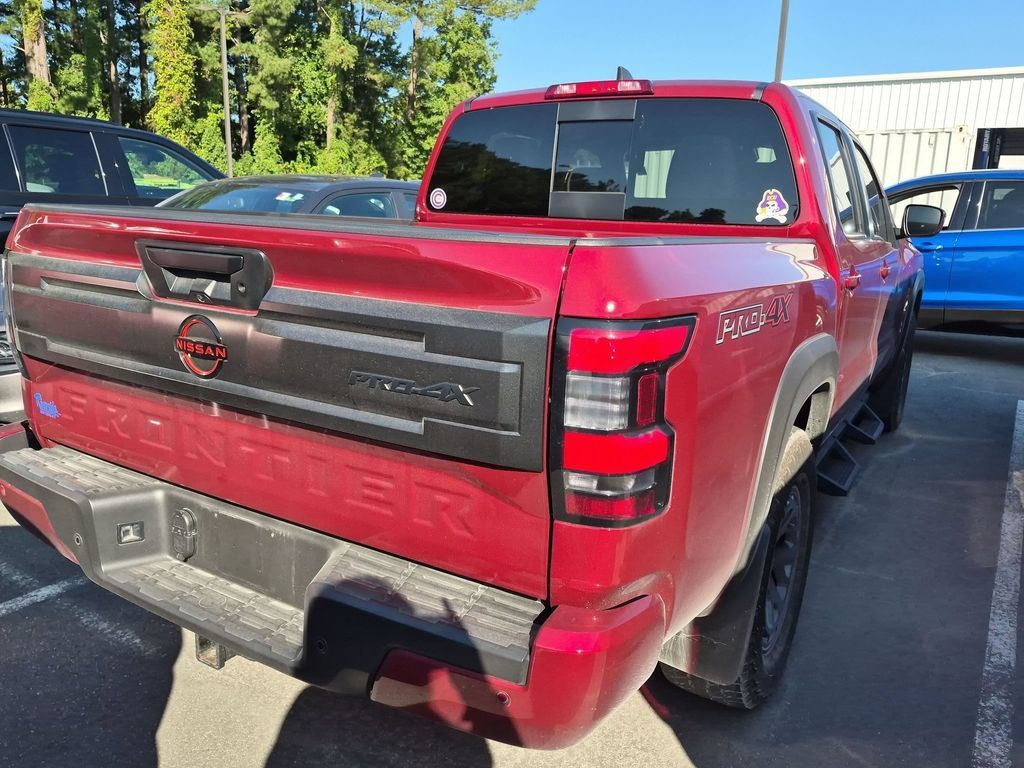 Used 2025 Nissan Frontier PRO-4X AWD/4WD image 9