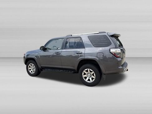 Used 2016 Toyota 4Runner Trail Premium AWD/4WD image 8