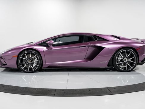 Used 2018 Lamborghini Aventador S image 6