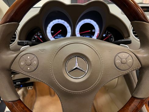 Used 2009 Mercedes-Benz SL 550 image 36