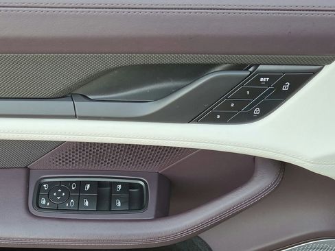 Certified 2025 Porsche Taycan Turbo AWD/4WD image 7