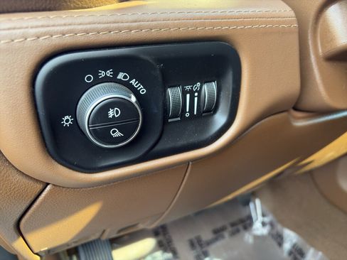 Used 2021 RAM 3500 Limited image 10