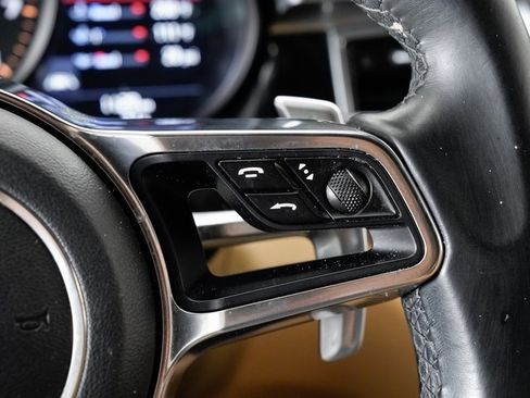 Used 2017 Porsche Macan image 13