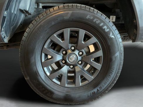 Used 2021 Toyota Tacoma SR5 RWD image 42