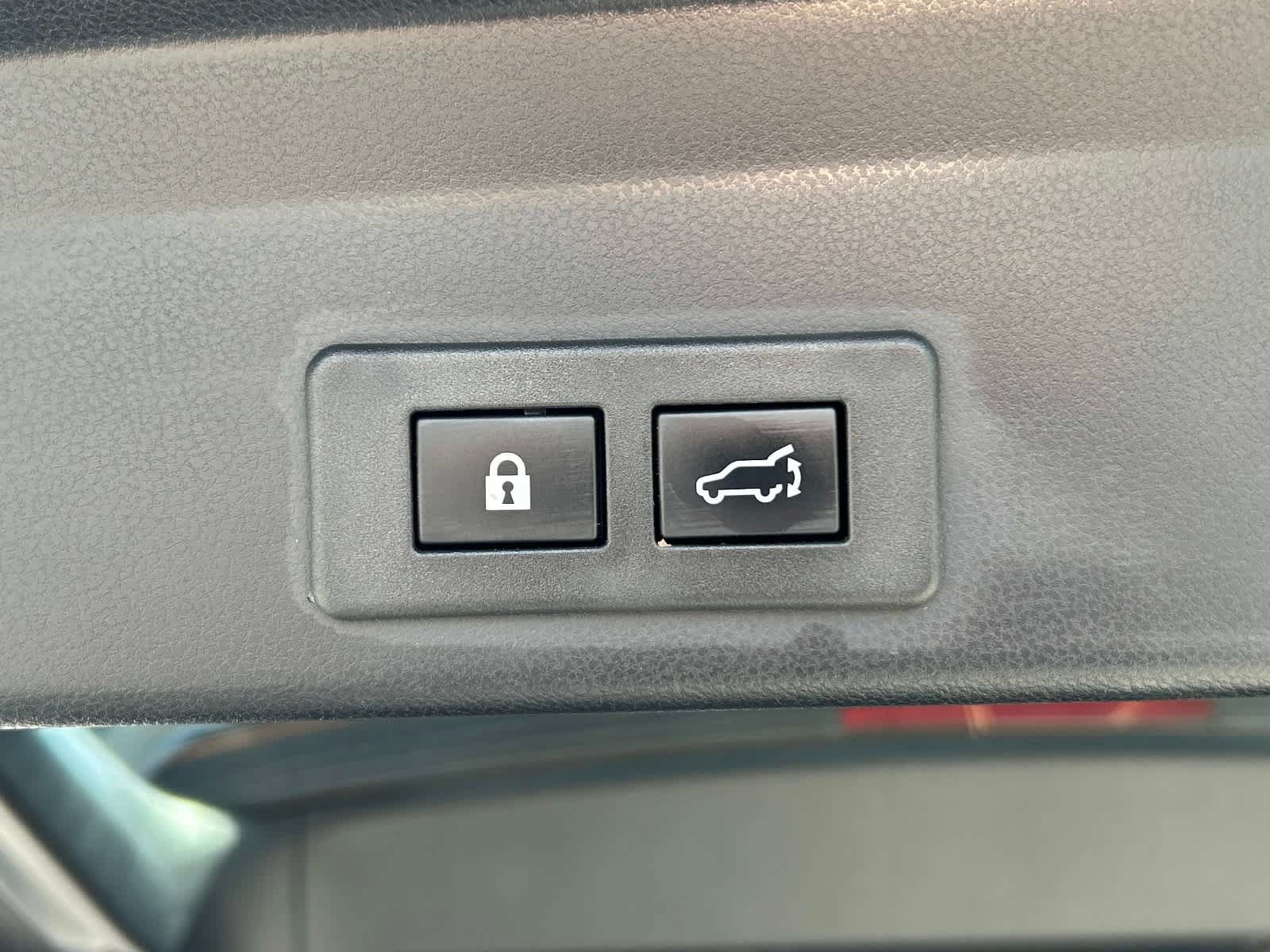 Used 2025 Subaru Ascent Premium AWD/4WD image 18