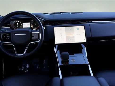 Used 2025 Land Rover Range Rover Sport SE image 14