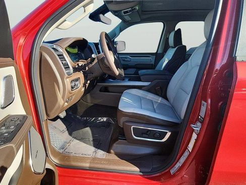 New 2026 RAM 1500 Laramie AWD/4WD image 15