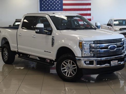 Used 2018 Ford F250 Lariat AWD/4WD image 2