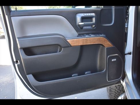 Used 2015 Chevrolet Silverado 2500 LTZ w/ Duramax Plus Package image 16