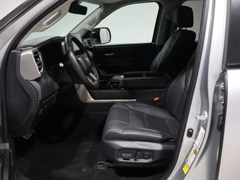 Used 2024 Toyota Tundra Limited w/ TRD Off-Road Package image 9