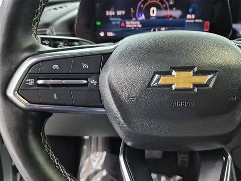 Used 2024 Chevrolet Traverse LT FWD image 29