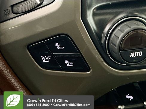 Used 2014 Chevrolet Silverado 1500 High Country image 23