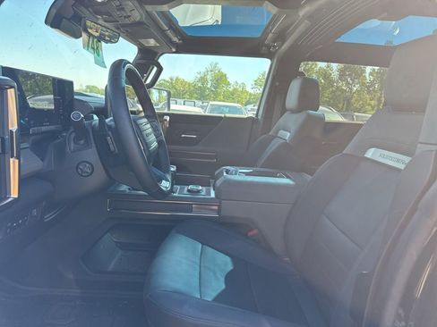 Used 2025 GMC Hummer EV 3X w/ LPO, Roof Cross Rail Package AWD/4WD image 7